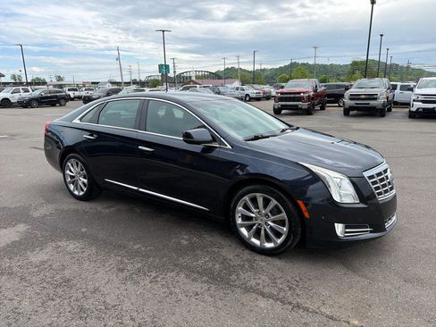 Used 2014 Cadillac XTS Luxury FWD image 3