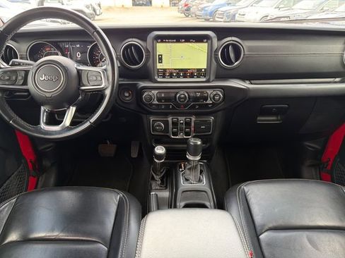 Used 2020 Jeep Wrangler Unlimited Sahara AWD/4WD image 9
