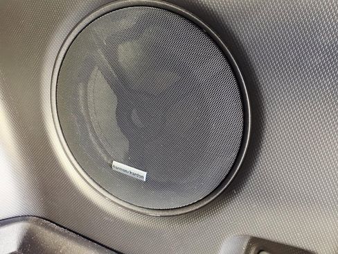 Used 2019 Subaru Forester Limited w/ Popular Package #3 image 10