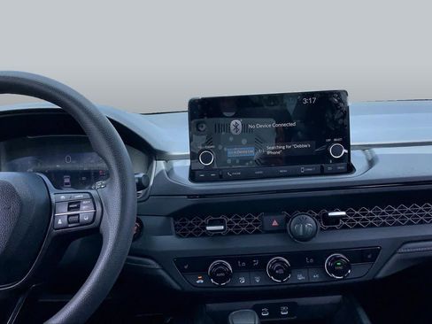 Used 2025 Honda Accord SE image 7