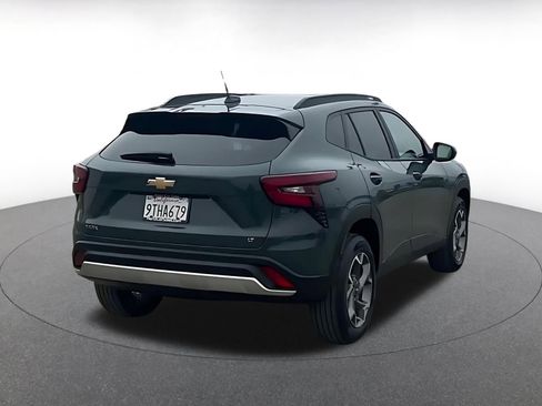 Used 2025 Chevrolet Trax LT w/ LT Convenience Package image 14