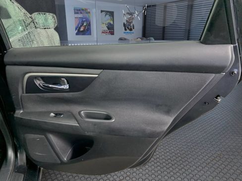 Used 2015 Nissan Altima 2.5 S w/ Power Driver Seat Package FWD image 10