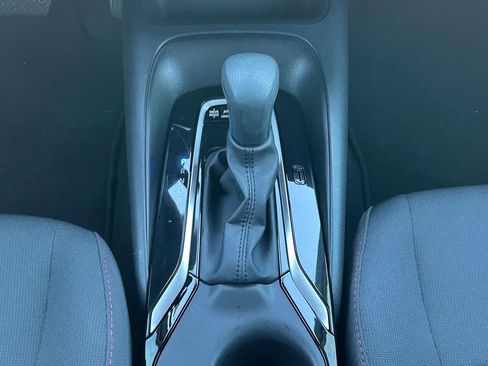 Used 2025 Toyota Corolla SE image 21