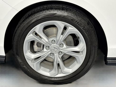 Certified 2023 Honda Accord LX image 28