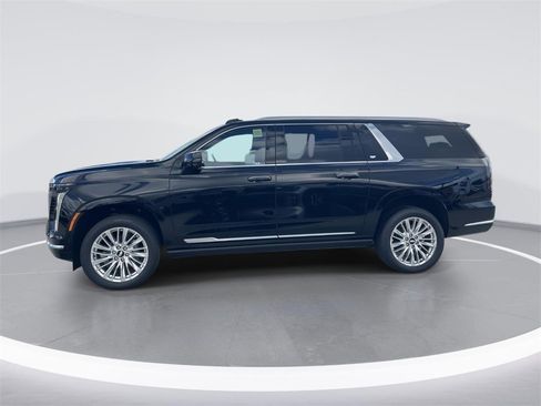 New 2026 Cadillac Escalade ESV Luxury w/ LPO, Floor Liner Package image 6