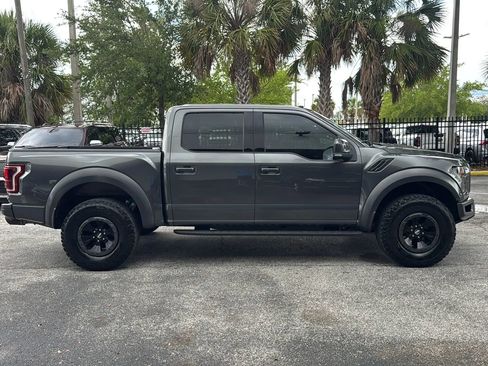 Used 2017 Ford F150 Raptor w/ Equipment Group 802A Luxury AWD/4WD image 6