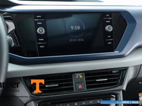 Used 2023 Volkswagen Taos SE w/ Panoramic Sunroof Package FWD image 63