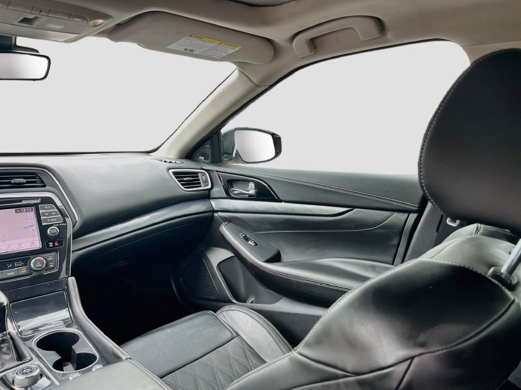 Used 2023 Nissan Maxima Platinum w/ Sport Mat Group FWD image 24