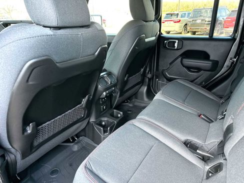 New 2026 Jeep Gladiator Rubicon image 24