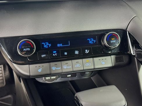 New 2026 Hyundai Elantra SEL Sport Premium FWD image 17
