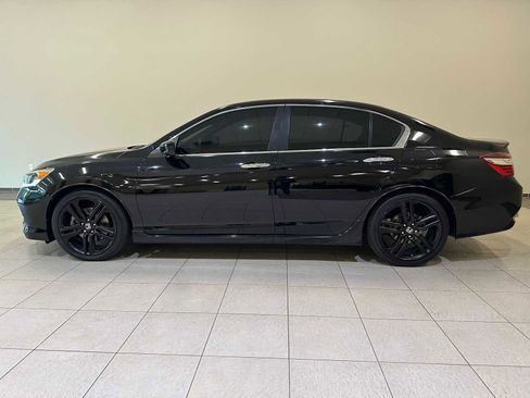 Used 2016 Honda Accord Sport image 3