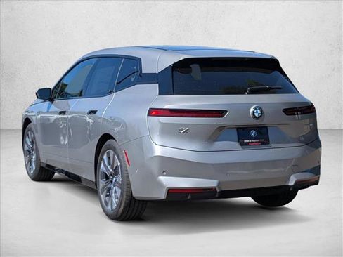 New 2026 BMW iX xDrive60 image 8