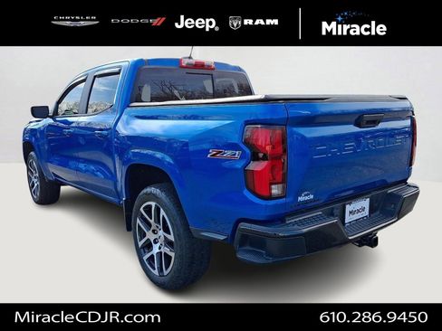 Used 2023 Chevrolet Colorado Z71 w/ Z71 Convenience Package 2 AWD/4WD image 4