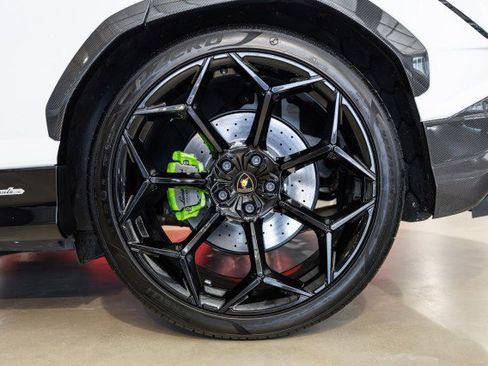 Used 2024 Lamborghini Urus Performante image 34