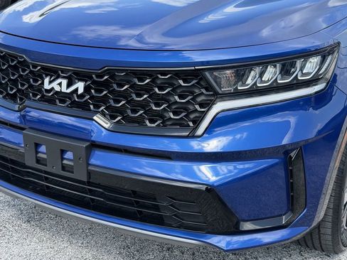 Certified 2022 Kia Sorento S FWD image 10