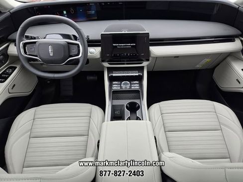 New 2026 Lincoln Nautilus Reserve AWD/4WD image 10