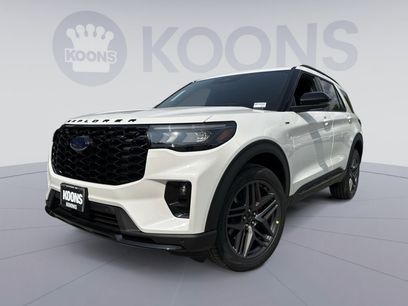 New 2025 Ford Explorer ST-Line w/ ST-Line Street Pack