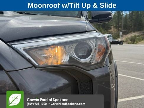 Used 2023 Toyota 4Runner TRD Off-Road Premium w/ Moonroof Package AWD/4WD image 8