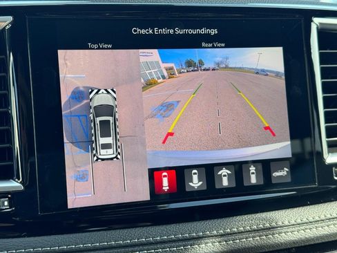 New 2026 Chrysler Pacifica Limited image 19