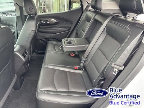 Used 2023 GMC Terrain SLT image 36