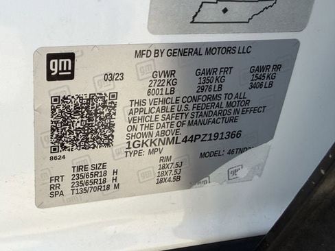 Used 2023 GMC Acadia SLT image 34