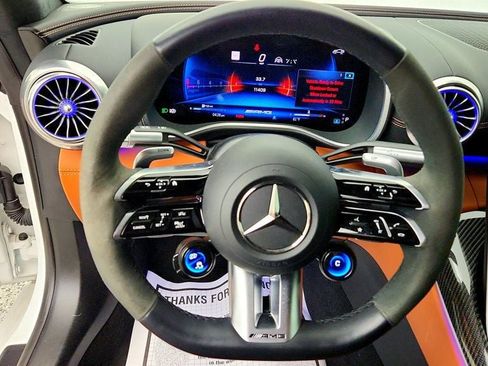 Used 2024 Mercedes-Benz SL 63 AMG 4MATIC image 13