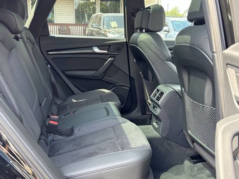 Used 2018 Audi SQ5 Premium Plus w/ Navigation Package AWD/4WD image 17