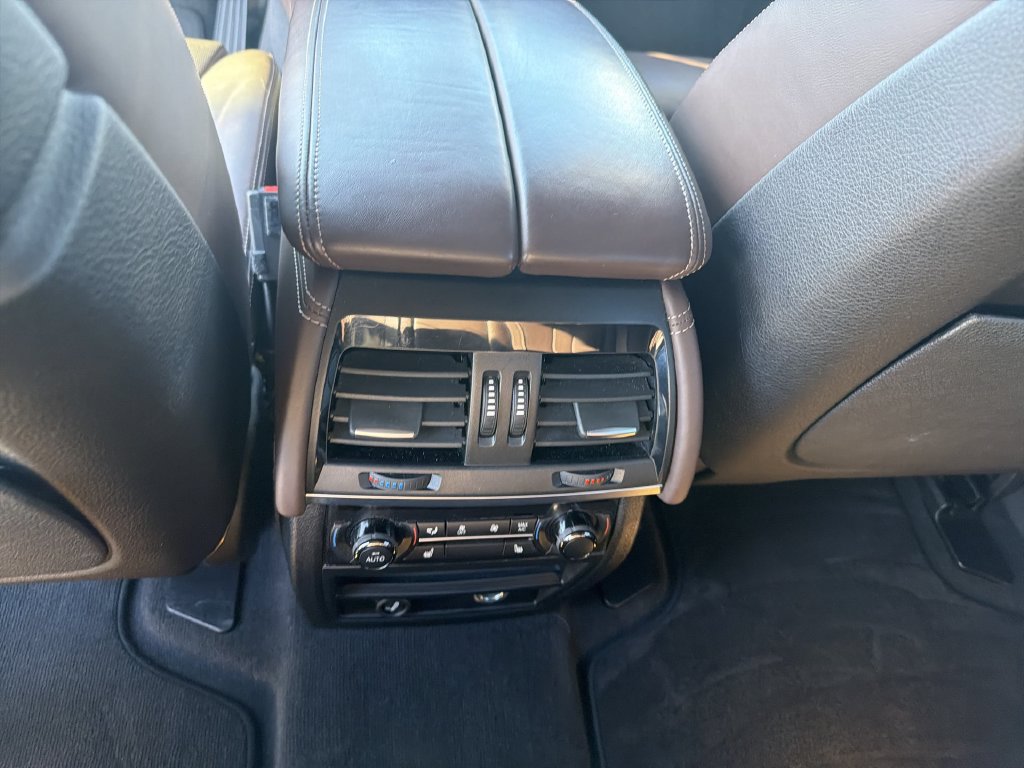 Used 2016 BMW X5 xDrive50i AWD/4WD image 22