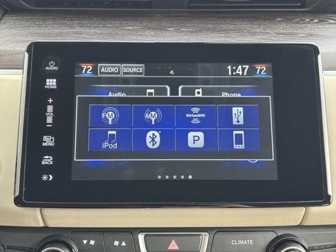 Certified 2018 Honda Clarity Plug-In Hybrid image 23