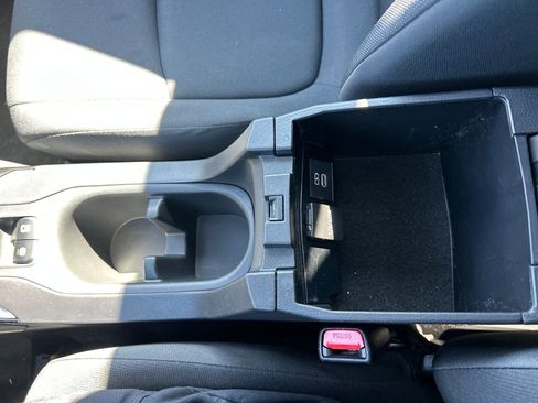 Certified 2025 Toyota Corolla Cross LE w/ Moonroof Package image 23