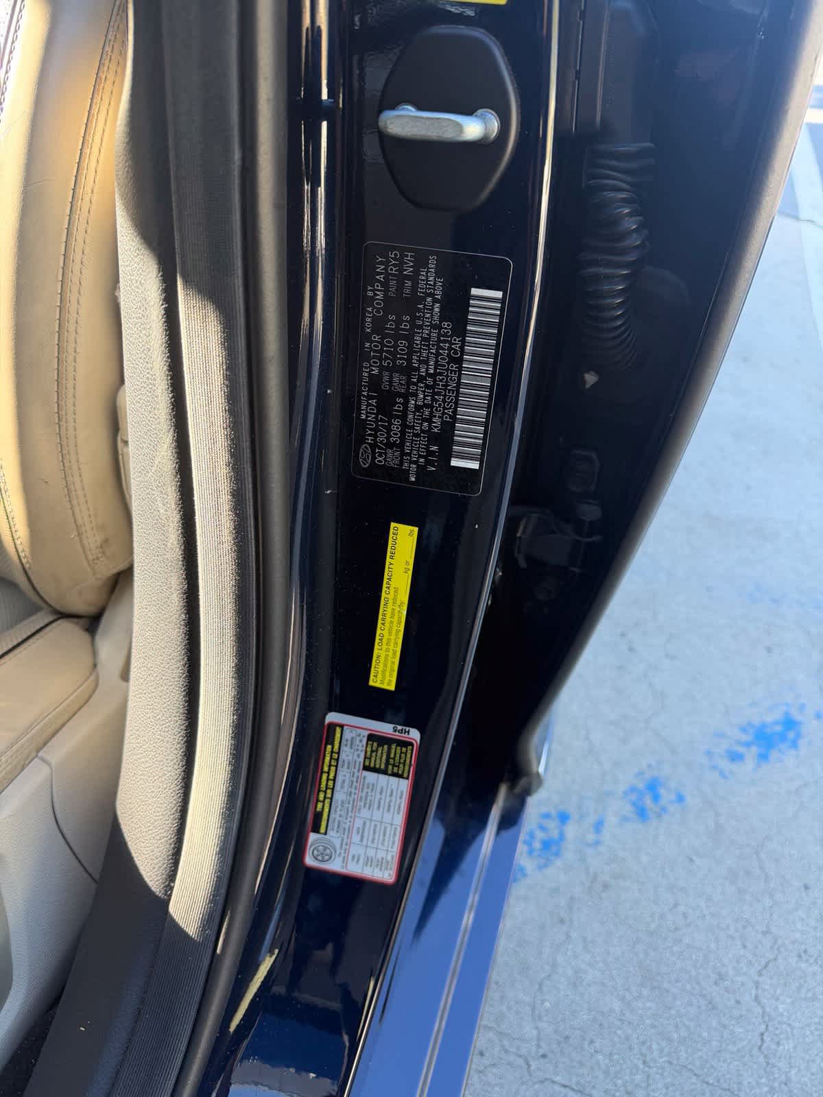Used 2018 Genesis G90 5.0 Ultimate RWD image 22