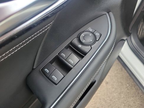 Used 2023 Buick Envision Preferred AWD/4WD image 20