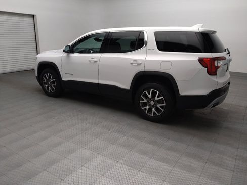 Used 2022 GMC Acadia SLE FWD image 3