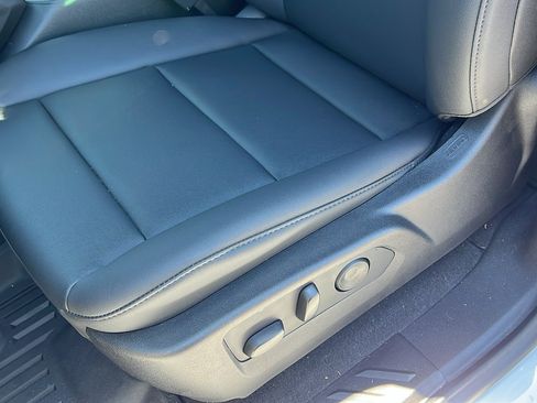 New 2026 Chevrolet Colorado Trail Boss AWD/4WD image 16