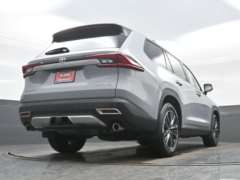 Used 2025 Toyota Grand Highlander MAX Platinum image 33