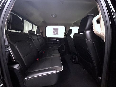 Used 2020 RAM 1500 Laramie AWD/4WD image 18