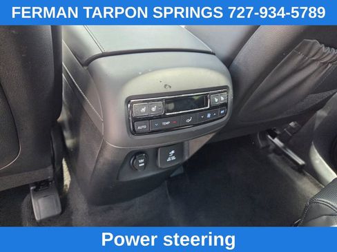 Used 2024 Hyundai Palisade Calligraphy FWD image 11