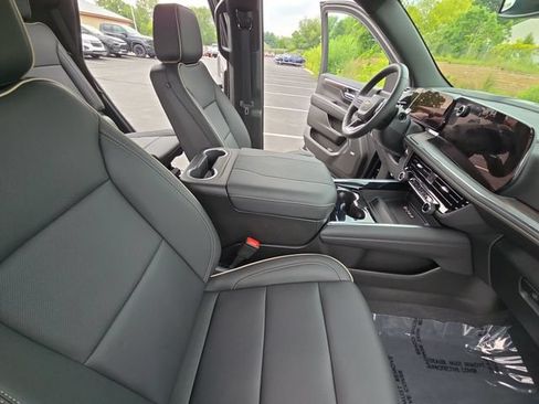 New 2026 Chevrolet Tahoe Premier w/ Sun And Tow Package AWD/4WD image 13