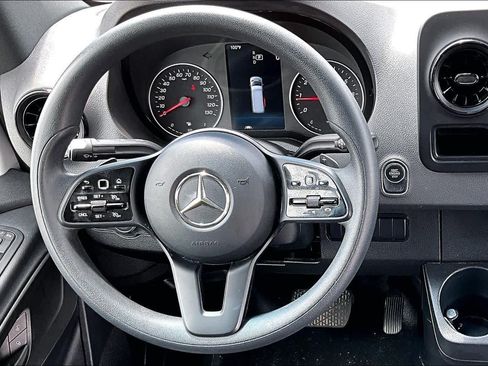 Used 2023 Mercedes-Benz Sprinter 2500 image 6