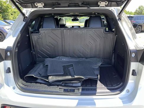 Used 2021 Toyota Highlander XSE AWD/4WD image 7