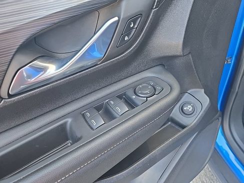 Certified 2024 GMC Terrain SLE w/ Driver Convenience Package FWD image 12