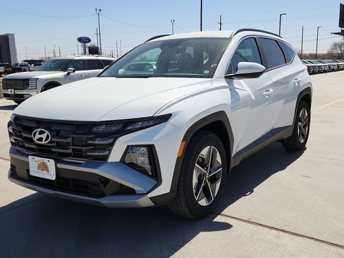 New 2026 Hyundai Tucson SEL image 1