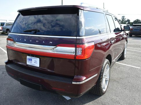 Used 2018 Lincoln Navigator Select RWD image 6