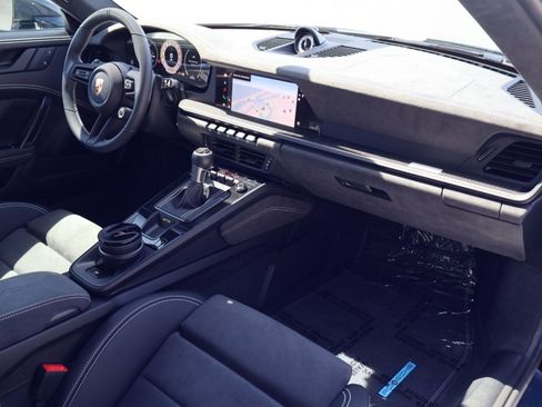 New 2026 Porsche 911 GT3 image 24