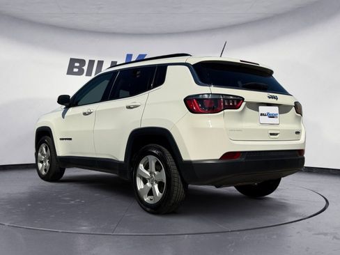 Used 2018 Jeep Compass Latitude FWD image 3
