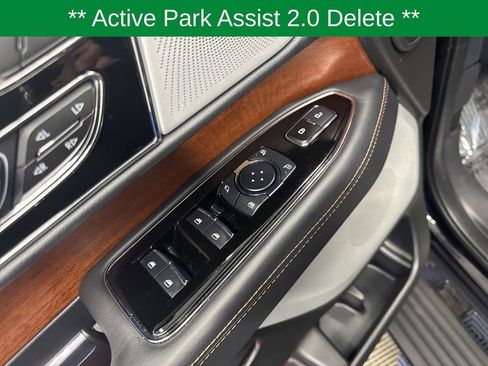 Used 2023 Lincoln Navigator Black Label AWD/4WD image 11