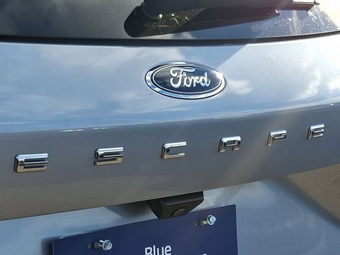 Certified 2022 Ford Escape SEL image 29