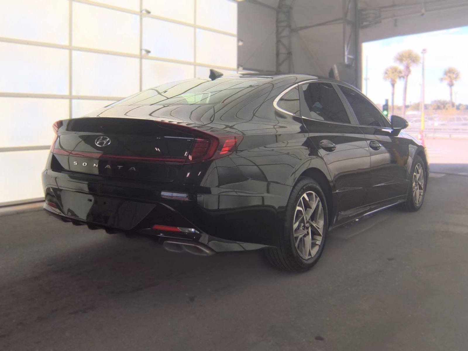 Used 2021 Hyundai Sonata SEL FWD image 3