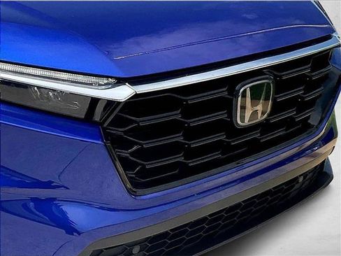 Used 2025 Honda CR-V EX-L image 30