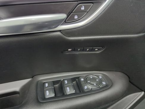 Used 2018 Cadillac XT5 Luxury AWD/4WD image 10